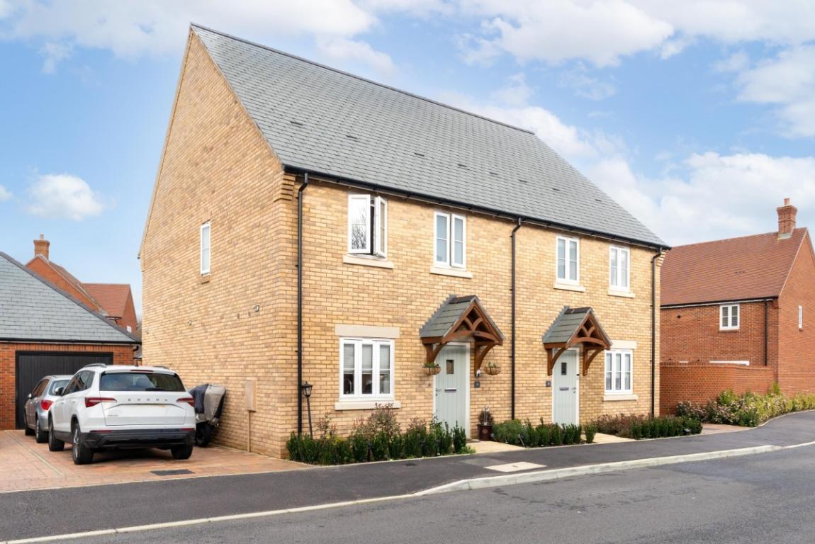 Image: 1 Saxondale Gardens Wimborne Dorset Wimborne