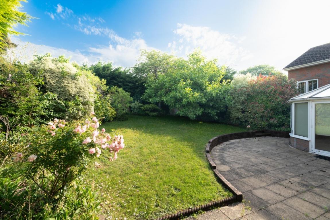 Image: 22 Canford Bottom Wimborne Dorset Colehill
